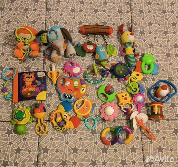 Игрушки для малышей до года