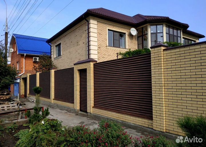 Забор жалюзи в Английском стиле