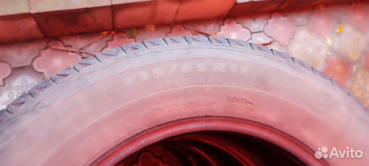 Michelin Latitude X-Ice 235/65 R17