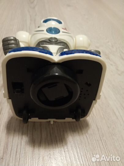 Робот музыкальный