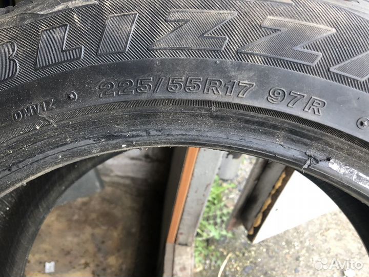 Bridgestone Blizzak Ice 2.25/60 R17