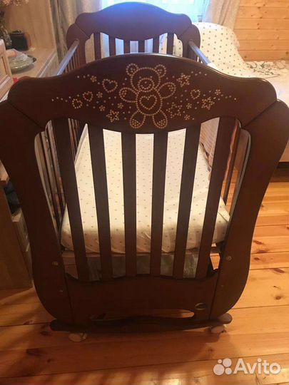 Детская кроватка