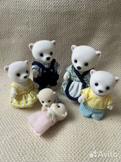 Sylvanian Families семья белых медведей раритет