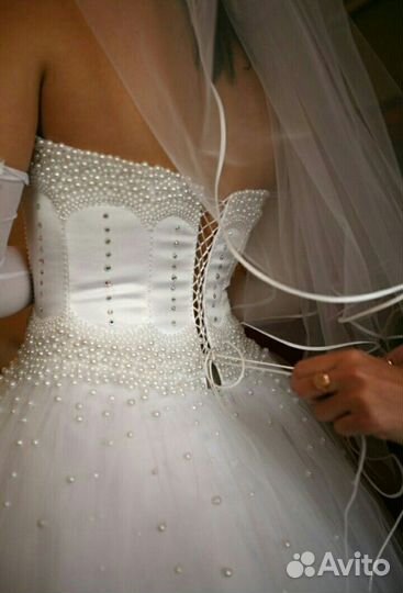 Свадебное платье