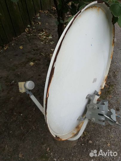 Тарелка триколор тв