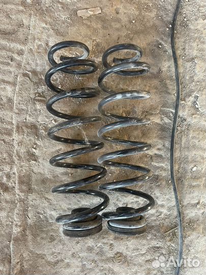 Задние пружины Шкода Рапид