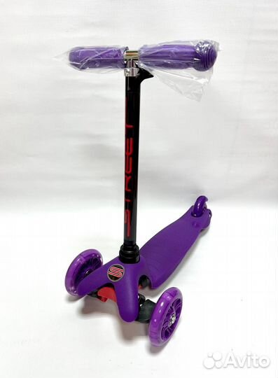 Самокат детский трехколесный новый