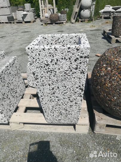 Вазоны для цветов