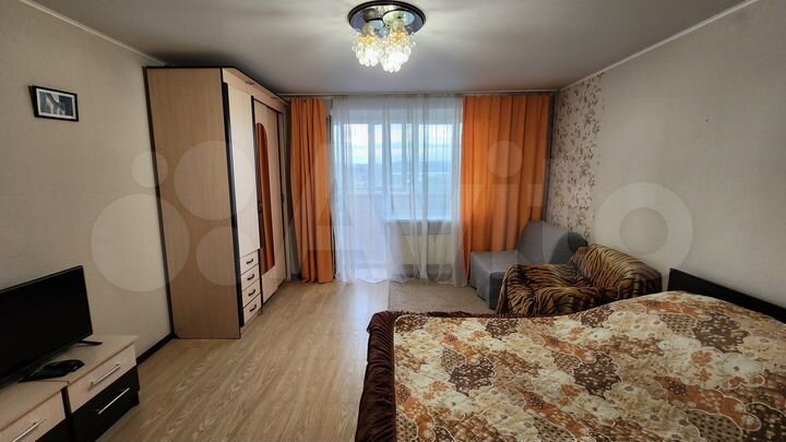 1-к. квартира, 42 м², 8/10 эт.