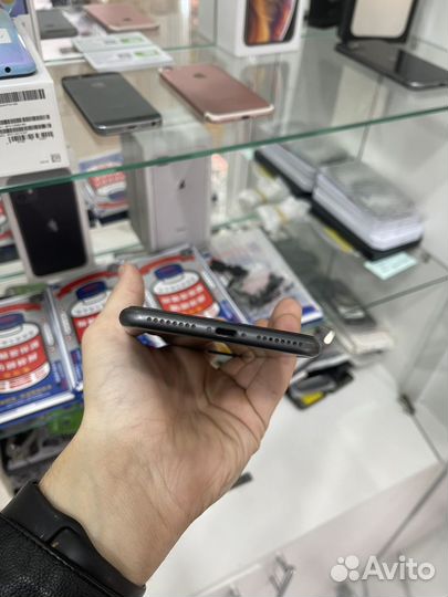 iPhone 8 Plus, 64 ГБ