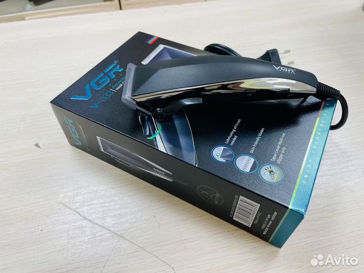 Машинка для стрижки VGR V-033 Новая