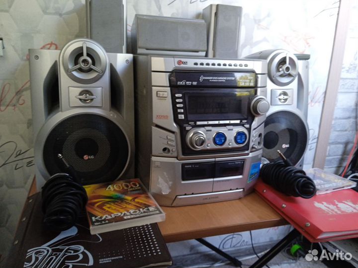 Музыкальный центр LG с караоке