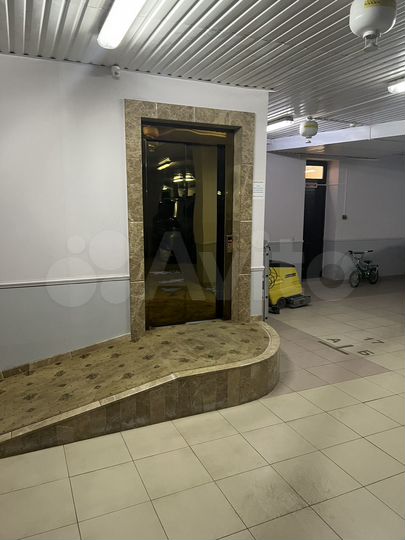 Машиноместо, 16 м²