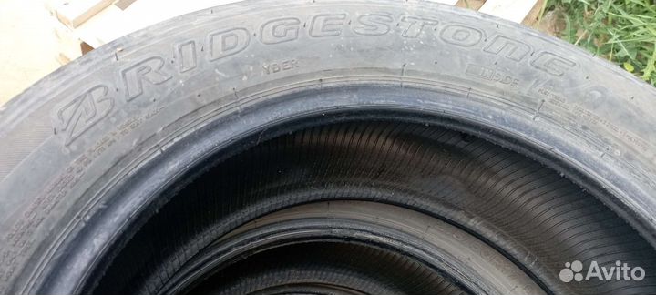 Bridgestone Dueler H/T 215/60 R17
