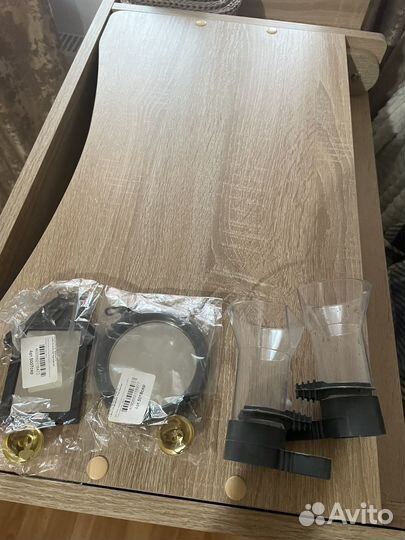 Кормушка для попугаев