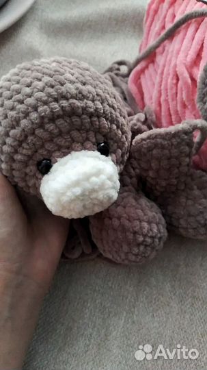 Вязаная медведица в платье