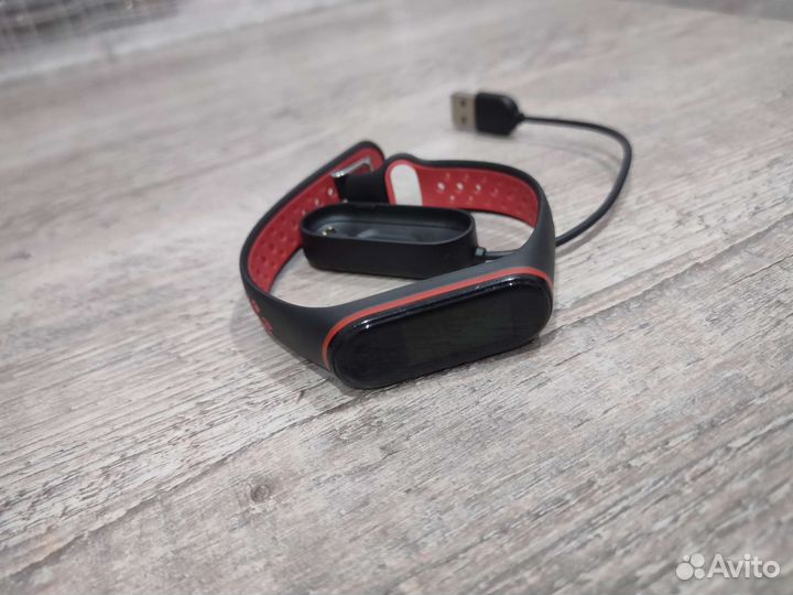 Смарт часы xiaomi mi band 4