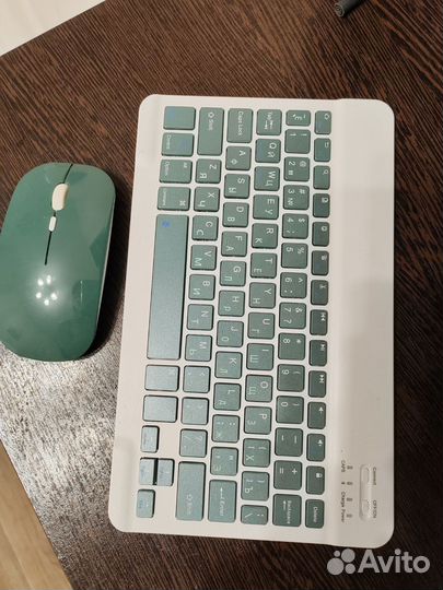 Клавиатура беспроводная с мышкой