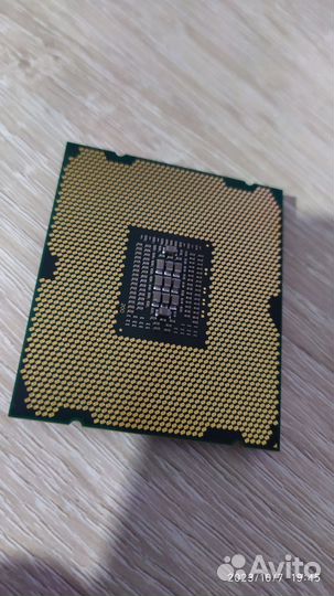 Процессор intel xeon e5 2620 LGA 2011 2.0ггц 6ядер