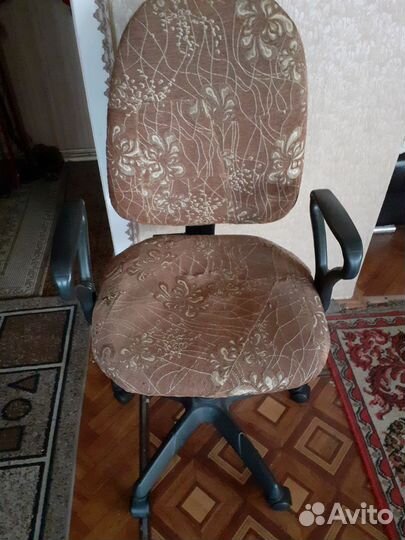 Компьютерное кресло