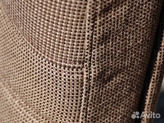 Офисное кресло 