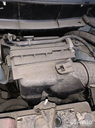 Корпус воздушного фильтра Nissan Juke HR16DE