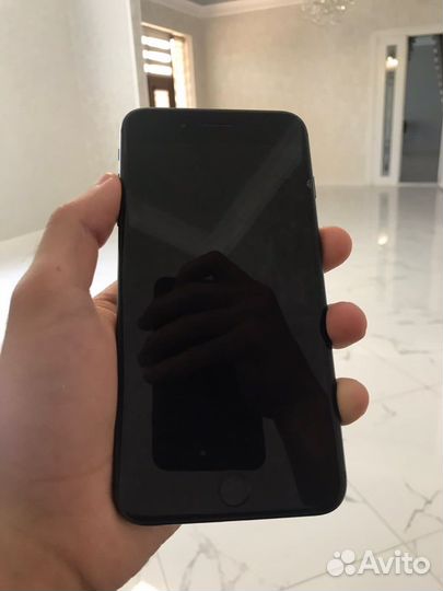iPhone 8 plus 64gb