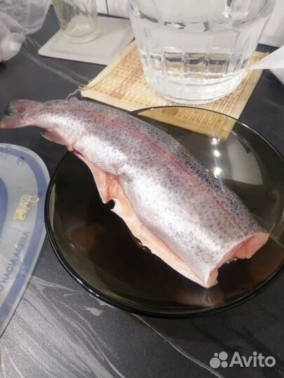 Форель, рыба свежемороженая