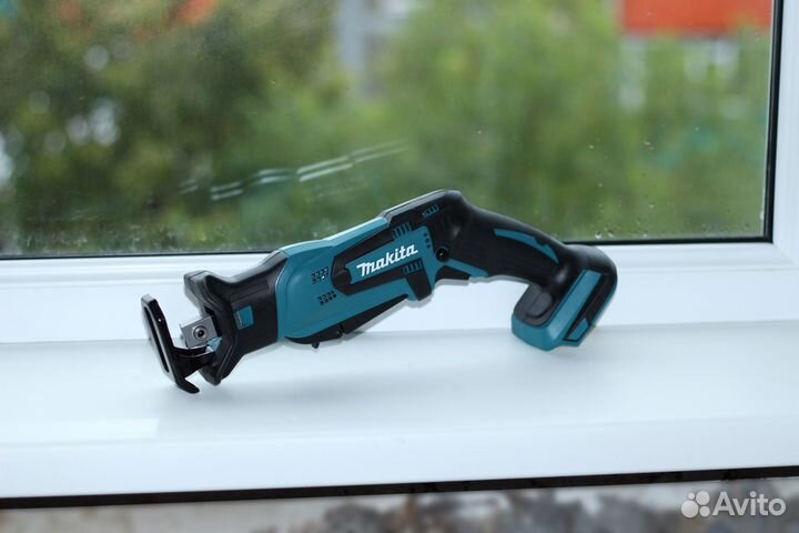 Акк. сабельная пила Makita DJR185Z (новая)