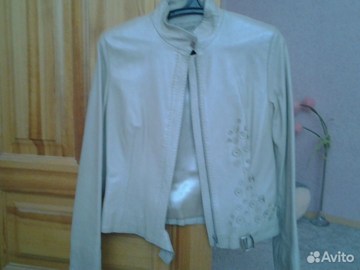 Продаю куртку