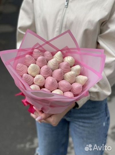 Клубничный букет