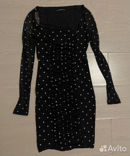 Платье guess