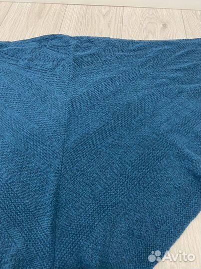 Платок женский вязаный