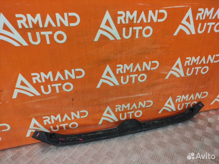 Уплотнитель капота Audi A4 5 B9 2015-Нв