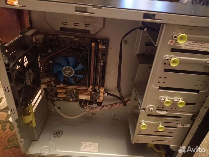 Материнская плата с процессором