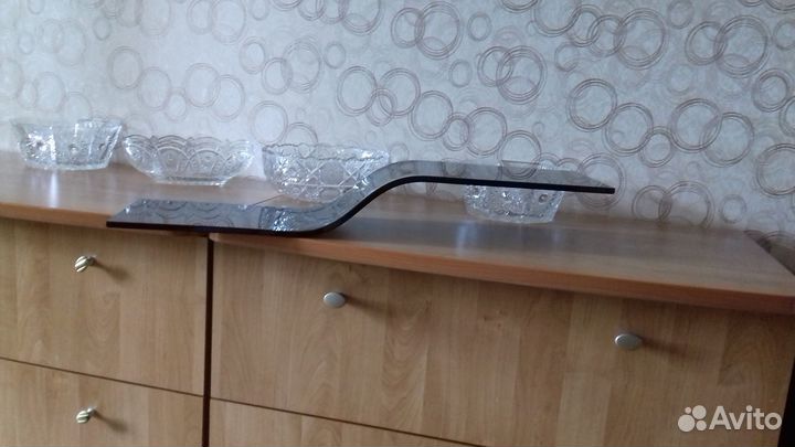 Полки из стекла