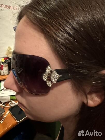 Солнцезащитные очки женские брендовые
