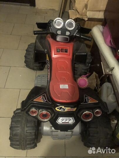 Детский квадроцикл на аккумуляторе