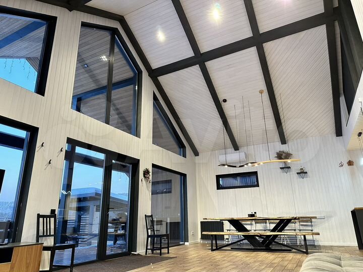 Дом 230 м² на участке 15 сот.