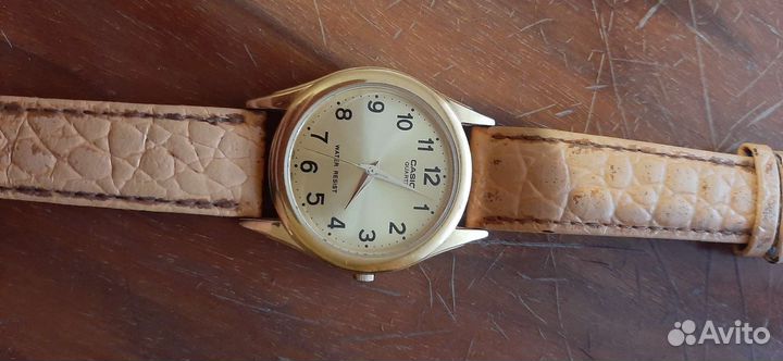 Часы Casio quartz