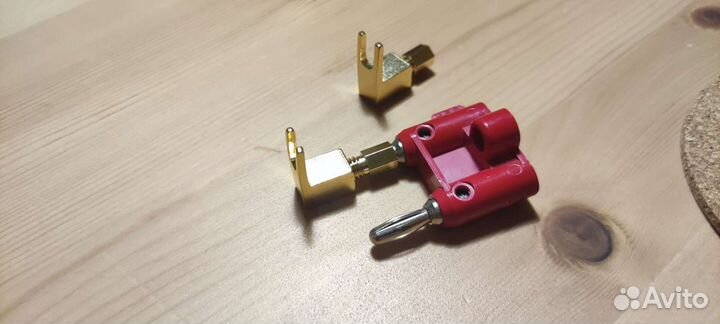 Аккустические коннекторы лопатки