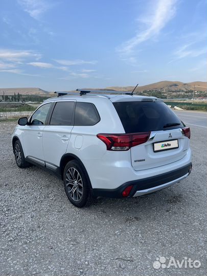 Mitsubishi Outlander 2.0 CVT, 2016, 130 000 км