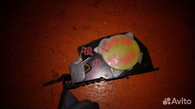 Ремень безопасности передний правый Toyota Noah