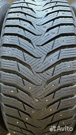 Marshal WinterCraft Ice WI31 215/55 R17