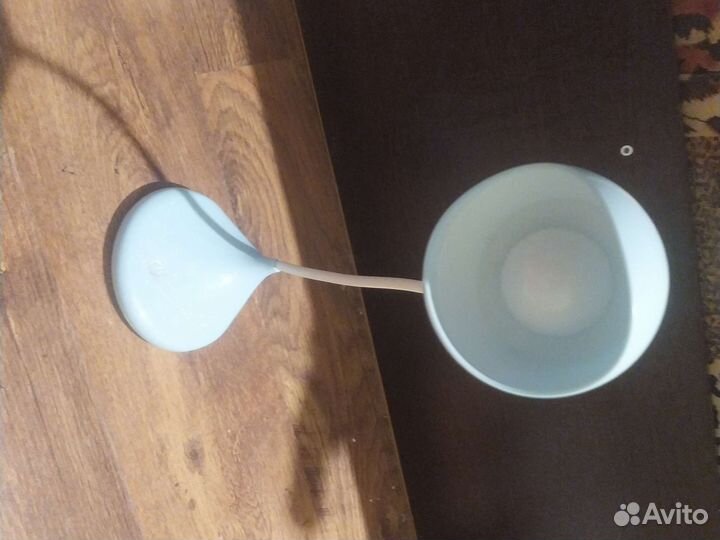 Лампа настольная