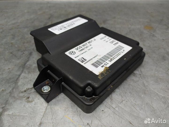 Блок управления парковочным тормозом Volkswagen