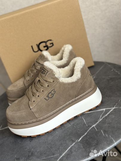 Кроссовки ugg