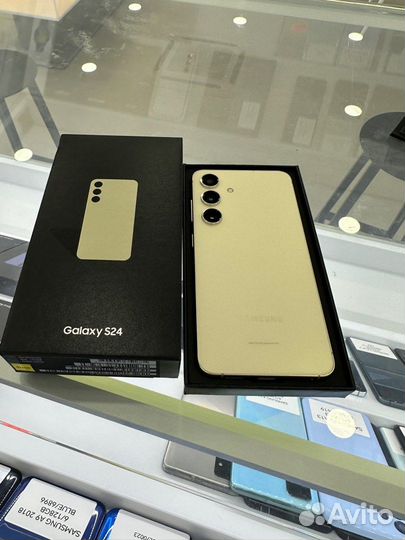 Samsung Galaxy S24, 8/256 ГБ