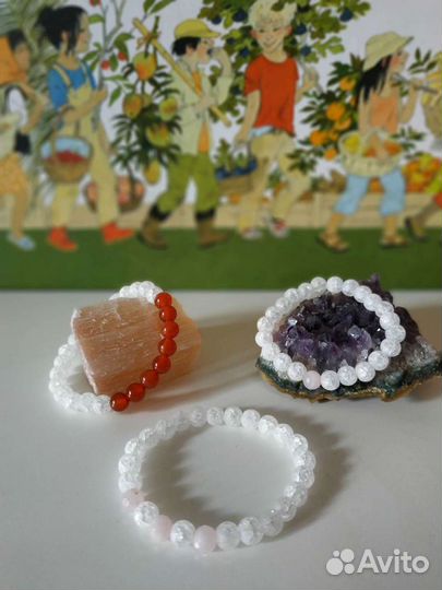 Новый детский браслет из камня белый