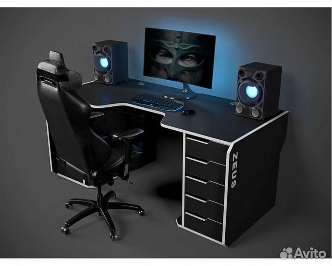 Компьютерный стол